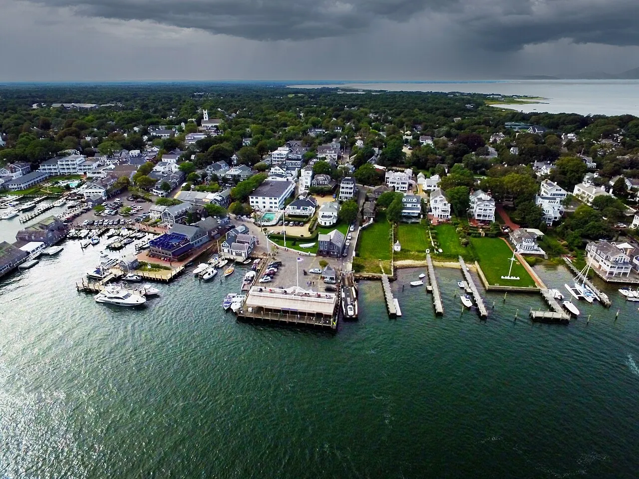 Edgartown — professional movers serving Edgartown and surrounding areas